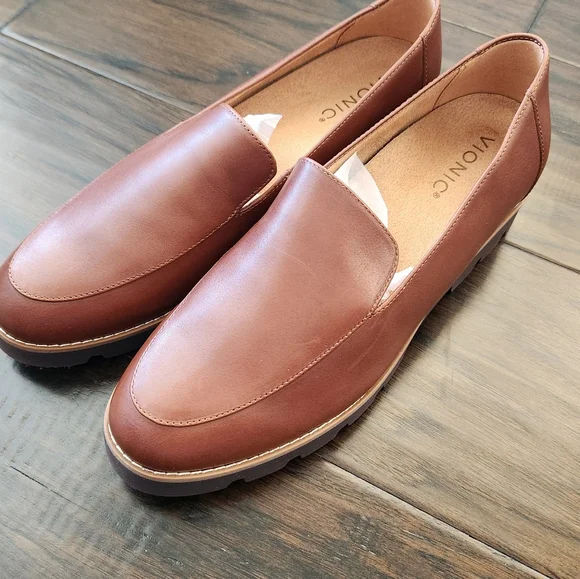 Vionic Kensley Leather Slip-On Lug Sole Platform Loafers. Women's size 9.5. - Picture 5 of 11